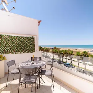 Aparthotel Madagi Beachfront